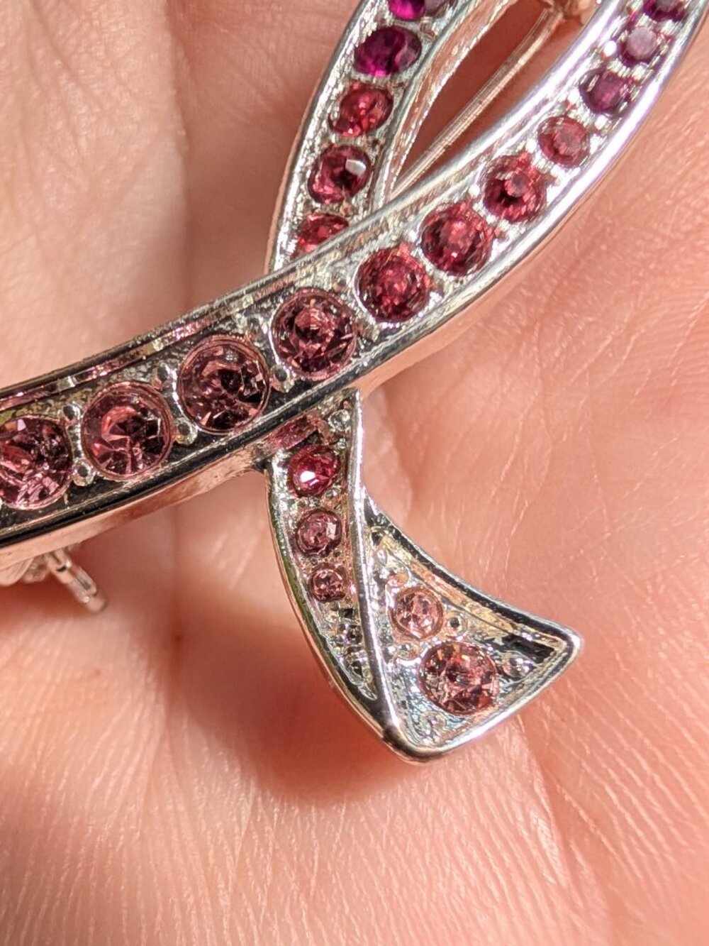 Vintage Pink Rhinestone Ribbon Brooch - Picture 3 of 5